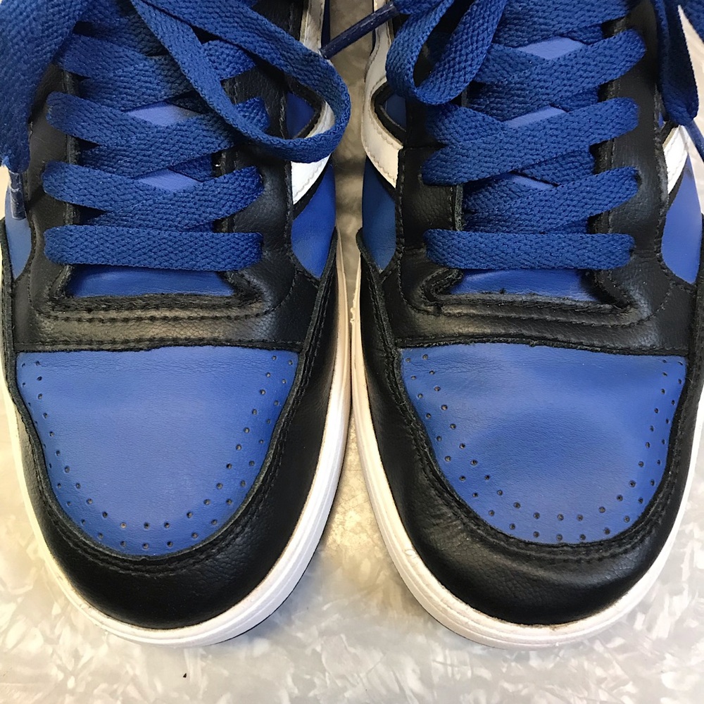 Vans Blue and Black Sneakers - Picture 4 of 11